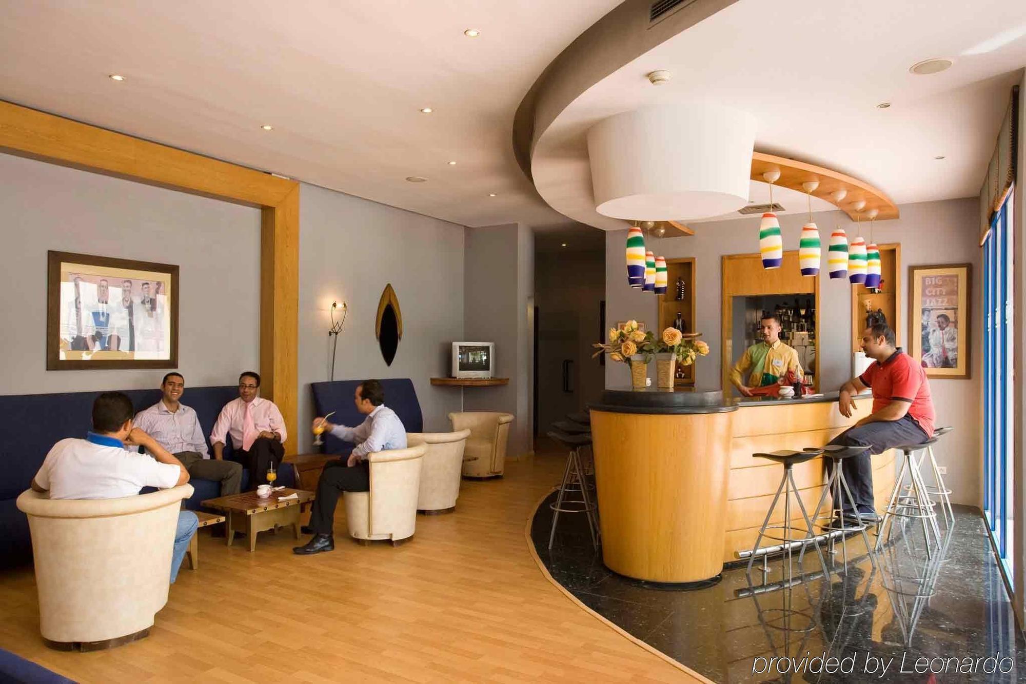 Ibis Fnideq Hotel Екстериор снимка