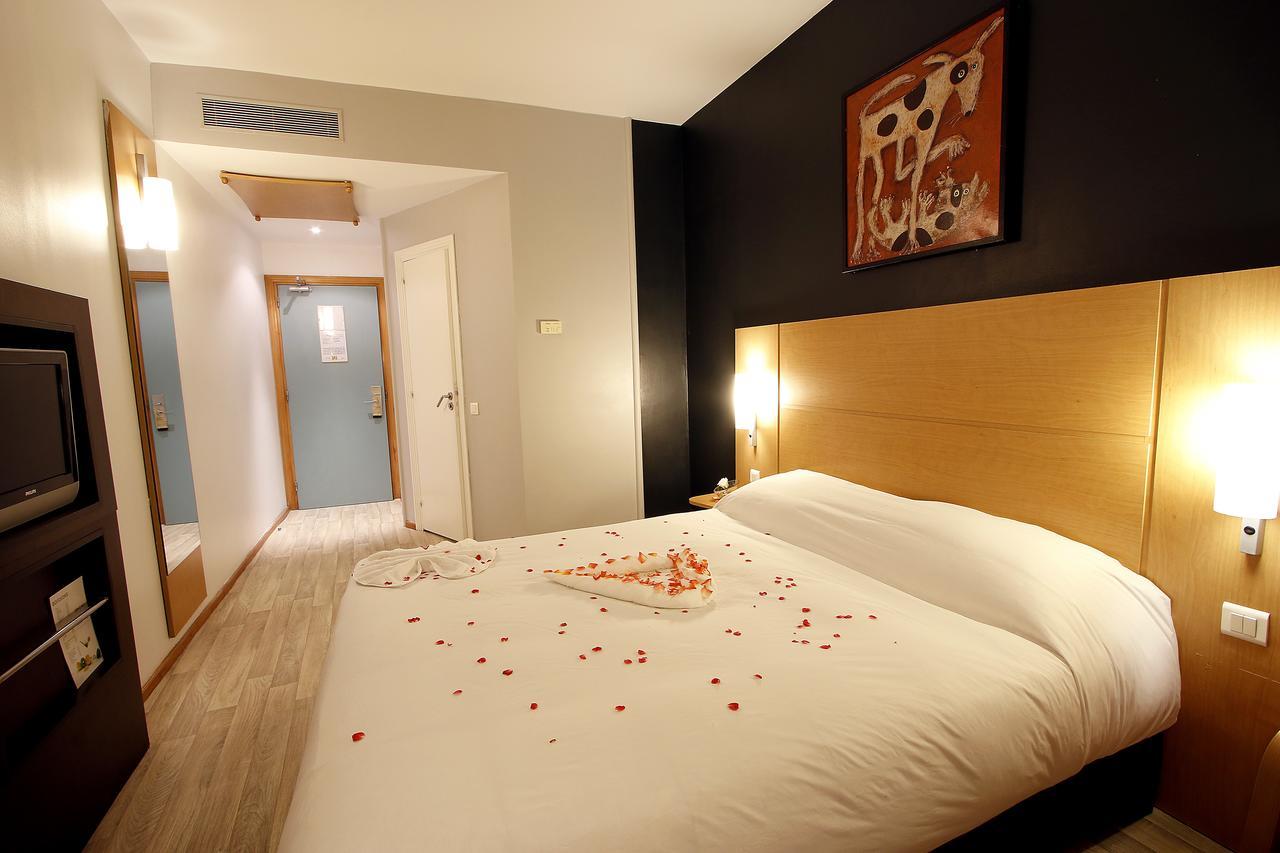 Ibis Fnideq Hotel Екстериор снимка